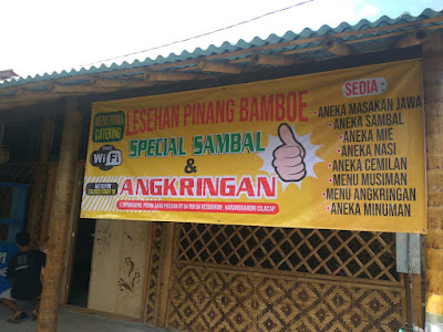 Lesehan Pinang Bamboe