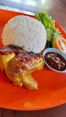 Lesehan TALENTA Cipta Rasa Kuliner Nusantara