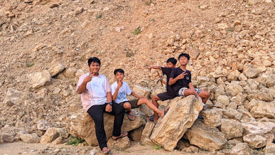 Lesehan tempat santuy