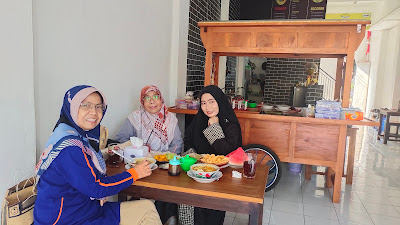 Lontong Ngengsreng
