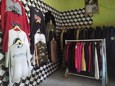 LP SECOND STORE