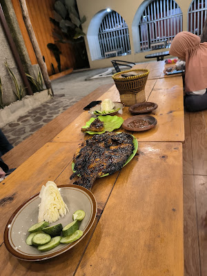 Majenang beach resto