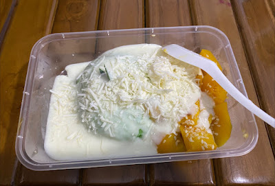 Mango sticky rice(mangga ketan)