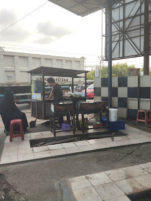 Martabak Lampu Merah Taman Kota