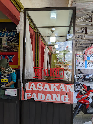 Masakan Padang Sinar Family