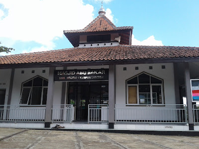 Masjid Abu Bakar SMKN 1 Kawunganten