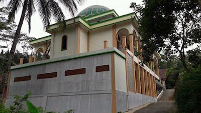 Masjid Al Istiqomah petir