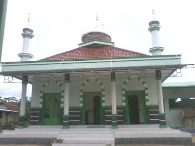 Masjid Al Udzmah