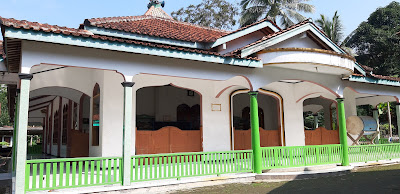 Masjid BAITUL GHUFRON Bleber