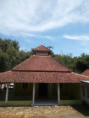 MASJID BAITUL HAMID SURO