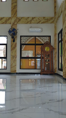 Masjid Baitul Mutaqin Lengkong Kulon
