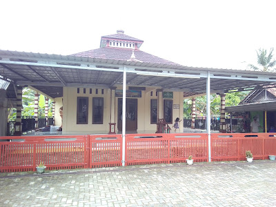 Masjid Baitussalam KDC
