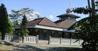 Masjid Baitut Taqwa Kawunganten Lor