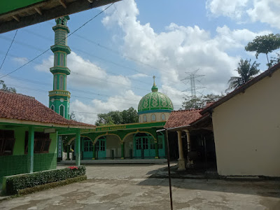 Masjid Jami Al Huda Panisihan Maos Cilacap