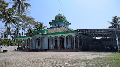 Masjid Jami' Baitussholikhiin Bulurejo