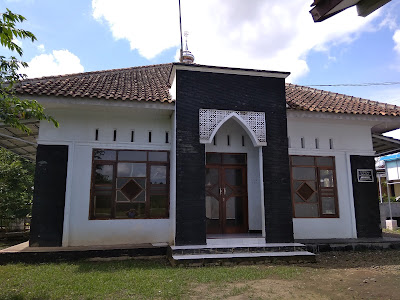 Masjid Jami' U.M. Khadijah R.A