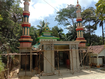 Masjid Miftahul Huda Tlogosari
