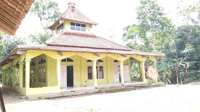 Masjid Nurul Huda, Cimucung
