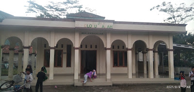 Masjid Roudlotul Falah (mesjid utama banjarharja)