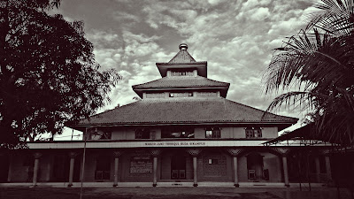 Masjid Thoriqul Huda Karanggondang