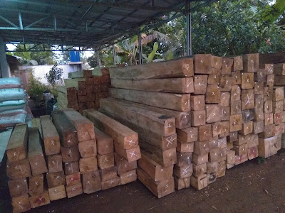 Material Kayu Laban Mekar Asih