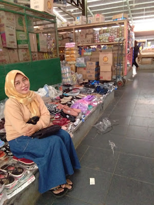 Mba Siti SANDAL