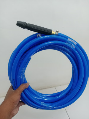 Mbrani selang air