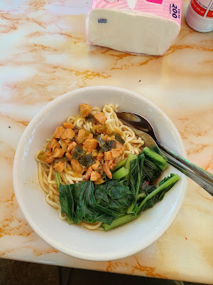 Mie ayam 5000 & es dawet 2000