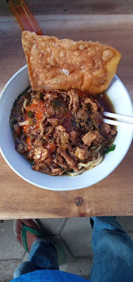 MIE AYAM & BAKSO DEYA PENGKOLAN