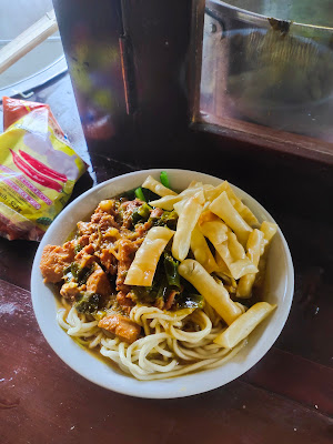 Mie Ayam Bakso 'ECHO' Wangon
