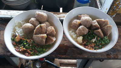 mie ayam bakso YUUHUUU....