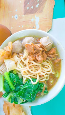 Mie Ayam Ceker Jalan Putra II