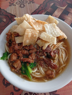 Mie Ayam Ceker jl tidar(Barjono)