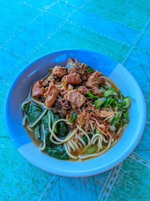 Mie ayam ceker ledeng mak bos dar putrakembar