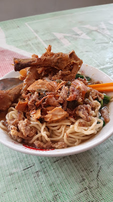 Mie Ayam Ceker Pak Sikin Babakan