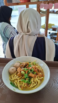 Mie Ayam dan Bakso Raos Sae