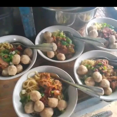 Mie ayam dan bakso rawa Winong