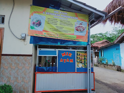 MIE AYAM DAN KETOPRAK PEREMPATAN Mbah H.Martoyo