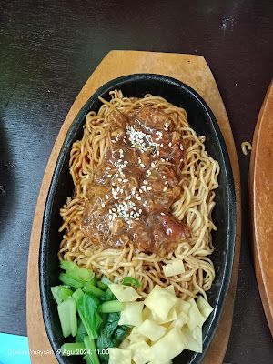 Mie ayam hotplate Minyong