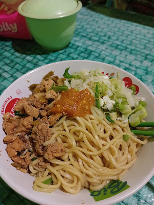 Mie Ayam Kecila "Pak Munir"