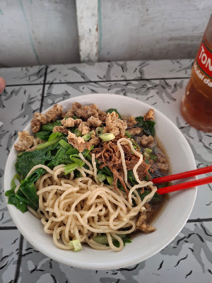 Mie Ayam Kriuk Bu Kur