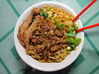 Mie Ayam Maknyus Pak Kirlan Cabang Penatusan