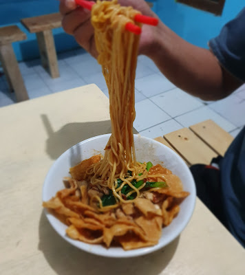 Mie ayam mama inna