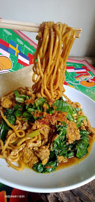 Mie Ayam Mangkok Pangsit dan Bakso - Cak Tomy