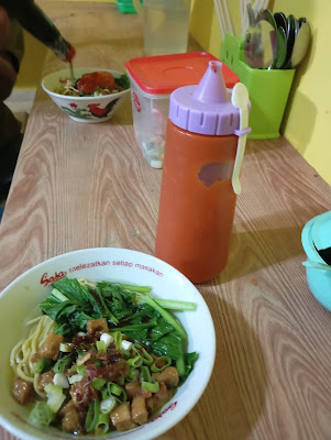 Mie ayam mba Gita