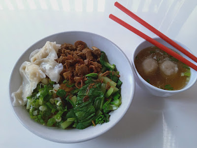 Mie ayam mumut