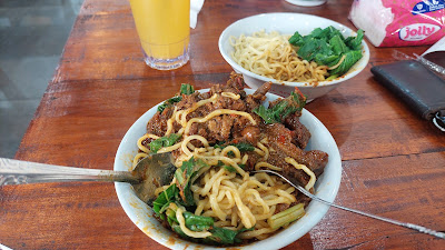 Mie Ayam Nyak Dien