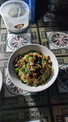 MIE AYAM NYEMEK 09