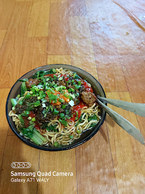 MIE AYAM PAK MAN KAMULYAN(Wahid Nur R)