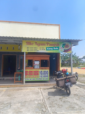 Mie ayam pangsit Kang Sule